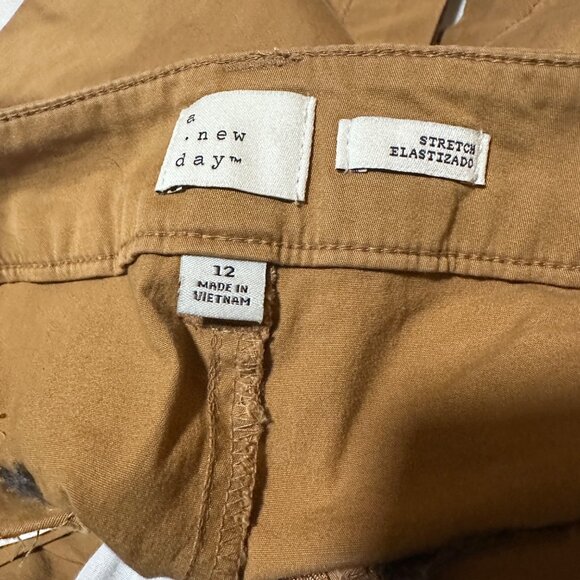 A new day brand paperbag style short with tie belt and cotton blend size 12 - Picture 6 of 7